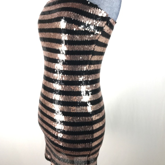 Forever 21 Women's Junior Size M Black & Pink Gold - Picture 5 of 8